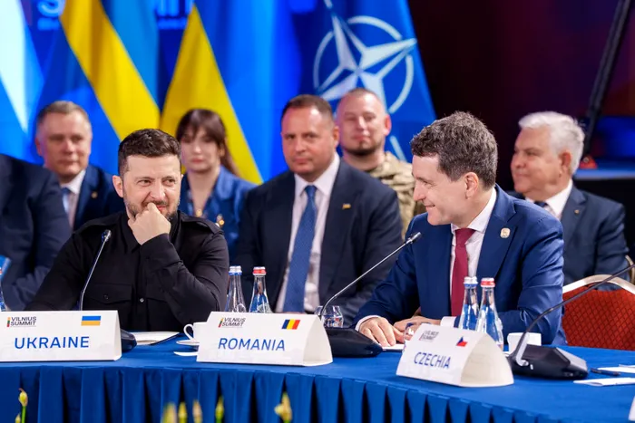 Ce au discutat Nicușor Dan și Volodimir Zelenski la Summitul B9 de la Vilnius