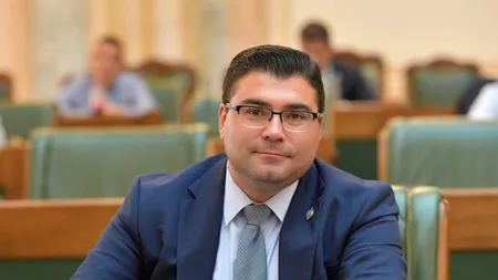 Senatorul Andrei Postică a demisionat din USR: „Mă aflu în trenul care a părăsit Gara Noul USR”