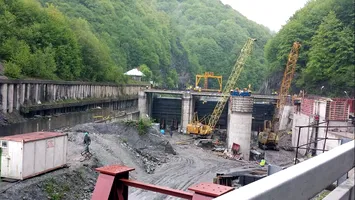 Hidroenergie cu derogare: cum a transformat Ministerul Mediului evaluările de impact în simple formalități