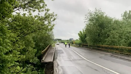 Podul peste râul Săsar, aflat pe centura municipiului Baia Mare, s-a surpat! Ce măsuri propun autoritățile (VIDEO)