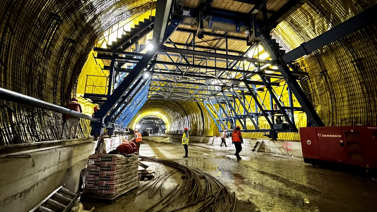 Cum arată tunelurile lui Umbrărescu de pe Autostrada A1 dintre Margina și Holdea FOTO