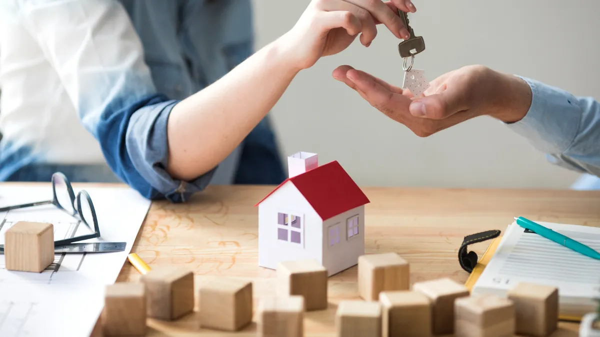 Urmează o prăbușire a pieței imobiliare din România?