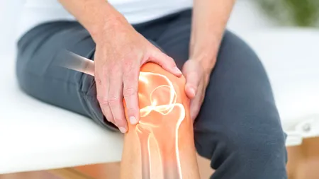 Tratament inovator pentru durerea de genunchi. Un renumit kinetoterapeut propune o metodă neinvazivă