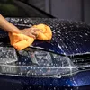 Amenzi usturătoare pentru cei care spală mașina în fața casei. Ce sancțiune primesc, în funcție de oraș