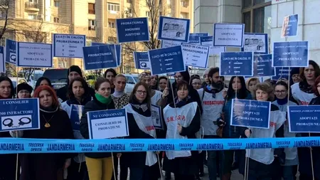 Protest al Consilierilor din Serviciile de Probațiune în fața Ministerului Justiției