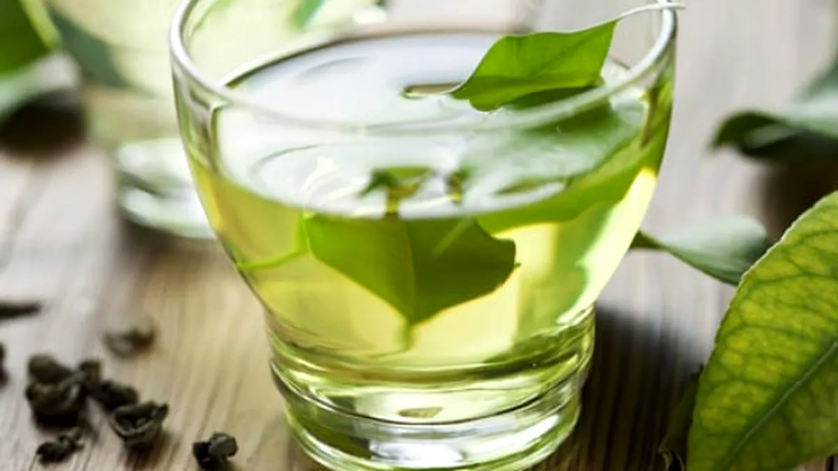 <strong>Pentru a evita pierderea memoriei, beți ceai verde și mâncați mere!</strong>