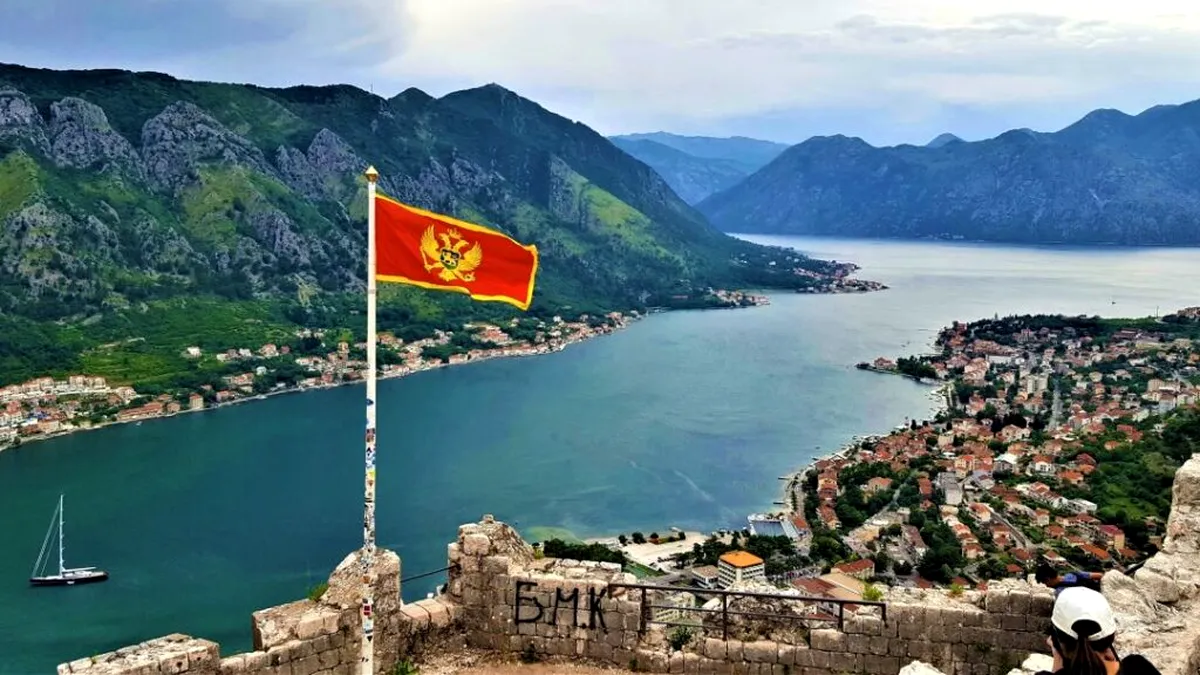 Muntenegru: Partidul preşedintelui Djukanovic afirmă că-şi retrage sprijinul pentru cabinetul premierului Abazovic