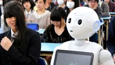 În Japonia, roboții merg la școală în locul elevilor
