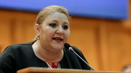Diana Șoșoacă l-a elogiat pe Nicolae Ceaușescu în Parlamentul European. „Nimeni nu l-a egalat vreodată”