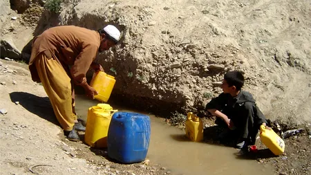 Populația Afganistanului, în pericol de foamete. ONU: Milioane de copii vor muri