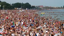 Cum, necum, vara lui 2026 s-a dus! Anul de supraviețuire în turismul românesc continuă, iar accentul va cădea și în toamnă pe oferte de tip „last-minute”!
