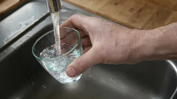 Febra facturilor: tarifele la apă și canalizare în România. Ce județe au costuri ridicate