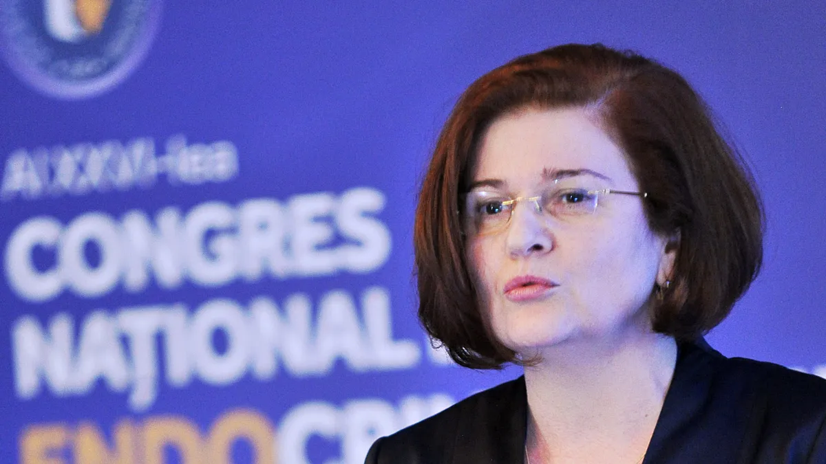 Mesajul președintei CMR, după opiniile pe teme medicale ale lui Călin Georgescu: ”Aveți încredere în medici!”