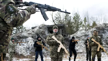 Analiză: Criza militară din Ucraina a devenit un război al nervilor
