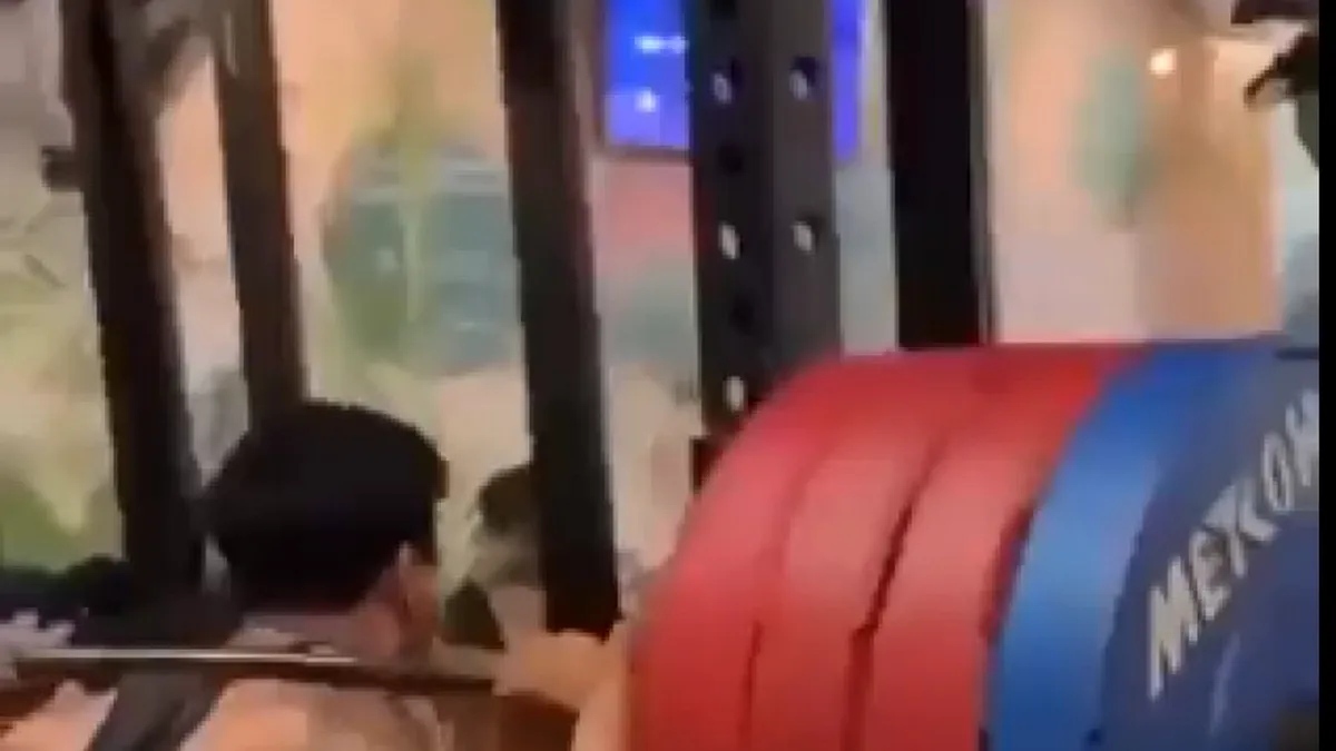 A încercat să ridice 200 de kilograme, dar a scăpat haltera și a murit