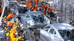 O lume care se recompune: ce spune hemoragia de 1.200 de angajați pe lună din auto-ul românesc, în oglinda decuplării americane de China
