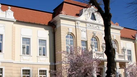 Efectul „Valea Oltului”: Universitatea din Sibiu deschide un birou de înscriere în Râmnicu Vâlcea