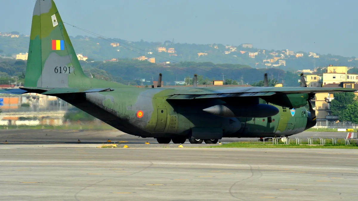 Aeronava MApN trimisă după românii din Fâșia Gaza s-a defectat