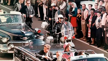 Și totuși, cine l-a ucis pe Kennedy? Se pare că au fost doi trăgători