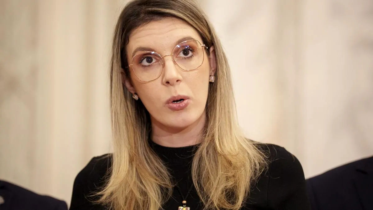 Diana Buzoianu a trecut Ministerul Mediului sub controlul ONG-urilor