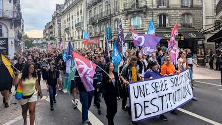 Franța, zguduită de proteste împotriva  numirii noului premier (Video)