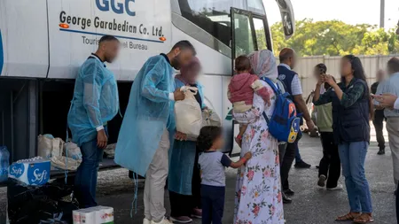 Copii și adulți palestinieni, tratați în spitale din România