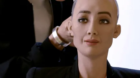 Roboțica Sophia are păreri! Ce crede despre Euro 2024?