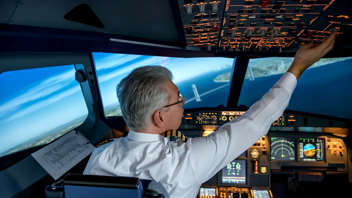 Provocări și costuri ascunse: Cum afectează reglementările stricte securitatea aviației în România