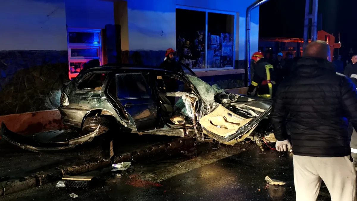 Accident rutier grav soldat cu două victime, în Mureș