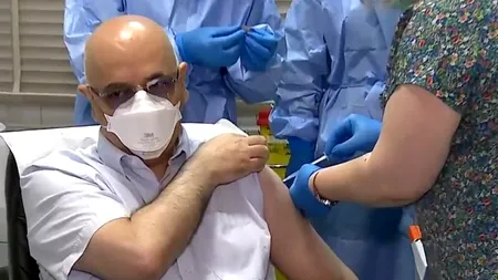 Raed Arafat s-a vaccinat împotriva coronavirusului: ce mesaj le transmite românilor (VIDEO)