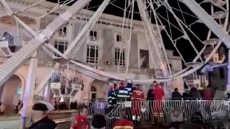 Momente de panică pentru 29 de copii. Au rămas blocați în roata panoramică de la Târgul de Crăciun din Constanța VIDEO