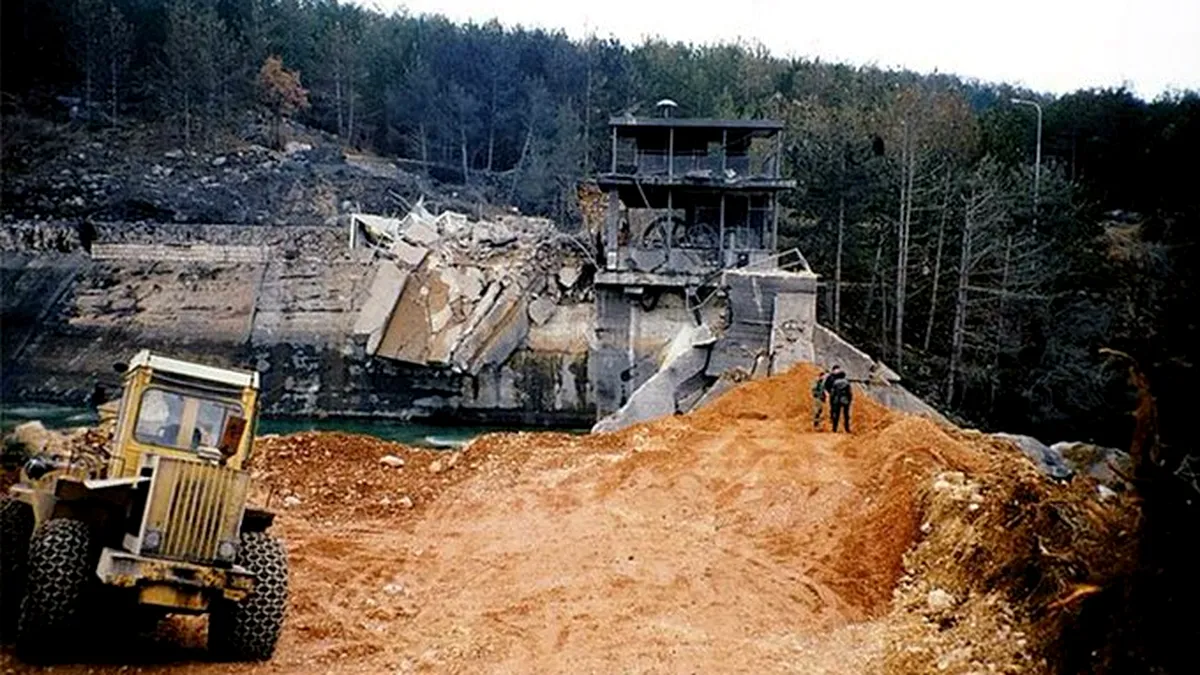 Kosovo a arestat opt ​​persoane după explozia de la canalul ce alimentează cele mai importante centrale electrice din regiune. Tensiunile cu Serbia cresc