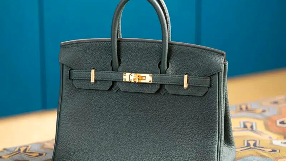 Care e costul de producție al unei genți Hermes Birkin, vândută cu 38.000 de dolari?