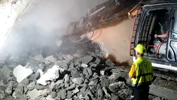 A fost străpunsă prima galerie la „tunelurile pentru urși“ de pe secțiunea Margina – Holdea (VIDEO)