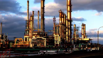 Petromidia, prinsă în menghina conflictului de la Marea Neagră: ce înseamnă lipsa petrolului kazah pentru cea mai fragilă verigă financiară a energiei românești