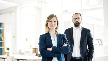 Singura țară unde femeile câștigă mai mult decât bărbații. Ce spun, de fapt, cifrele