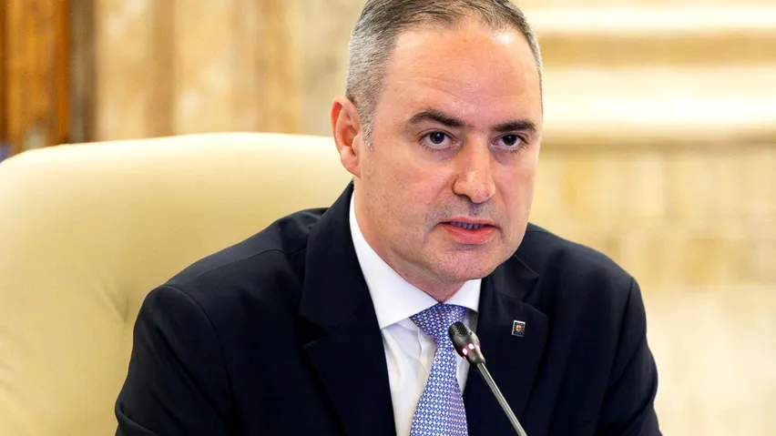 Alexandru Nazare pune prețul corect pe criza politică: anticipate, risc de retrogradare. Iar despre funcția de premier spune doar că „e onorant”