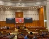 Scandal în Parlament: acuzații de propagandă rusească și insulte între USR și AUR. „Aplaudați cu banane în gură și cu banane în mână”