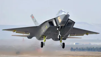 Turcia intră în clubul restrâns al producătorilor de avioane de luptă de ultimă generație. Cui vinde aeronavele Kaan (Video)