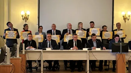 Protest AUR în Parlament față de legea guvernanței corporative
