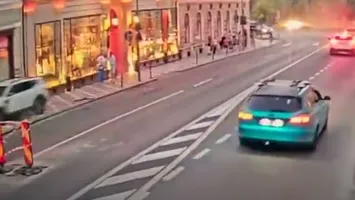 Tragedie în centrul Brașovului: un turist german și un tânăr din Piatra Neamț au murit după ce un șofer a intrat cu mașina în ei
