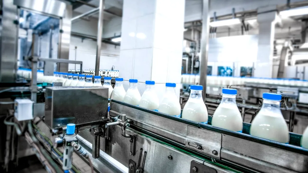 China se răzbună pe suprataxele UE: investighează subvenţiile produselor lactate importate din România
