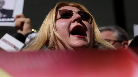 Diana Șoșoacă, atac dur la jurnaliști: „Habar nu aveți istorie! Sunteți niște inculți și incompetenți! Marș!”