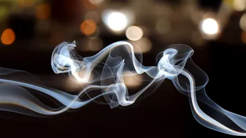 Țigările electronice ilegale de unică folosință inundă Europa, avertizează un nou studiu