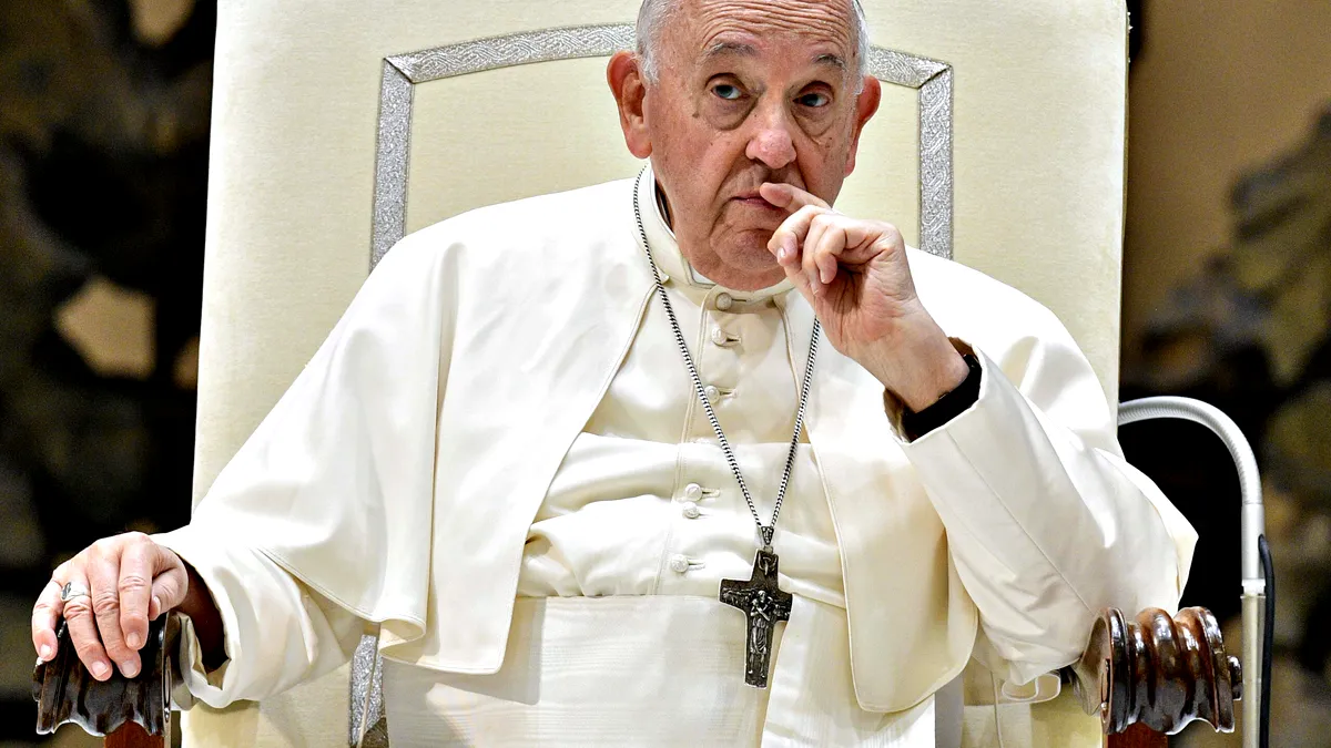 Papa Francisc face dezvăluiri despre cutia cu secrete a Bisericii Catolice