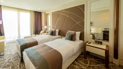 Turistă singură în vacanțe rezervă cameră dublă. Motivul i-a surprins pe toți