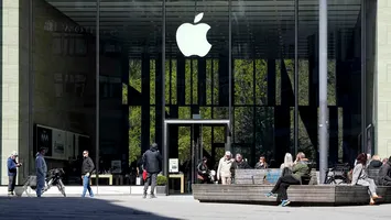 Amendă usturătoare pentru Apple și Meta: sute de milioane de dolari