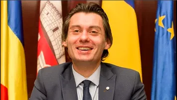 Consilier local anchetat după ce ar fi luat la pumni şi palme mai mulţi elevi
