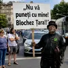 România se închide pe familii ocupaționale. Coase, furci și topoare pentru Legea Salarizării