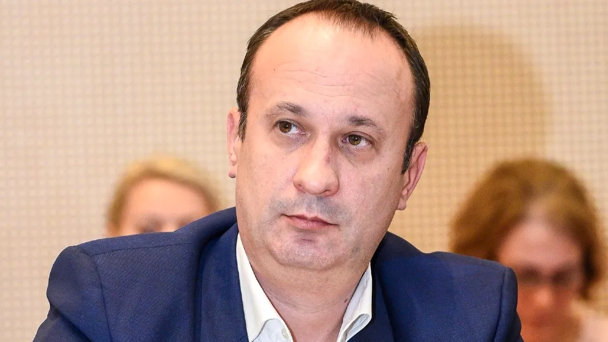 Adrian Câciu: Salariul minim pe economie va crește de la 1 ianuarie 2024